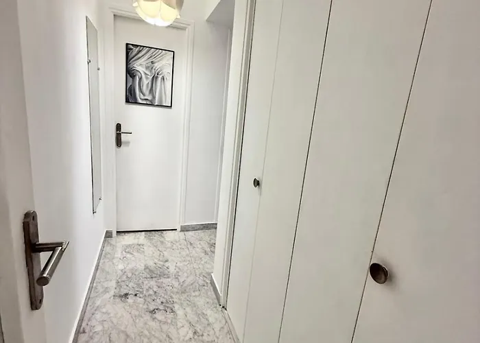 Close To The Sea Sleeps 4 Apartment Juan-les-Pins