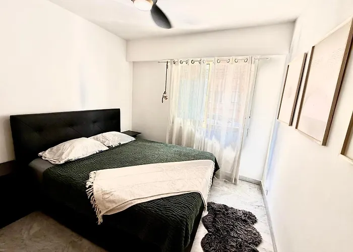 Close To The Sea Sleeps 4 * Juan-les-Pins