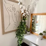 Close To The Sea Sleeps 4 *
